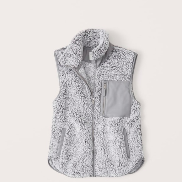 NWT!! NEW- grey Abercrombie & Fitch Cloud Sherpa Vest - Picture 12 of 13
